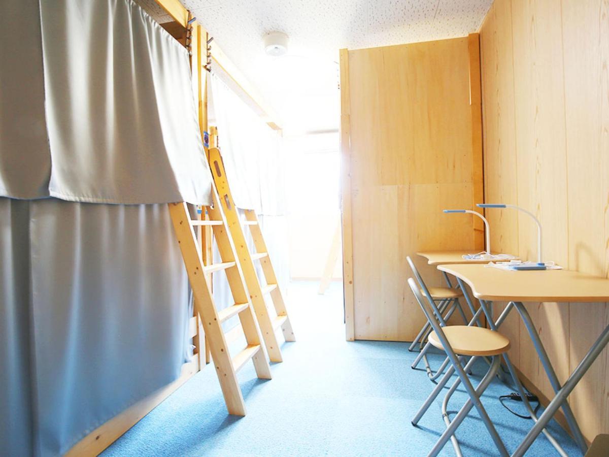 Hostel J Culture168 Тойонака Екстериор снимка