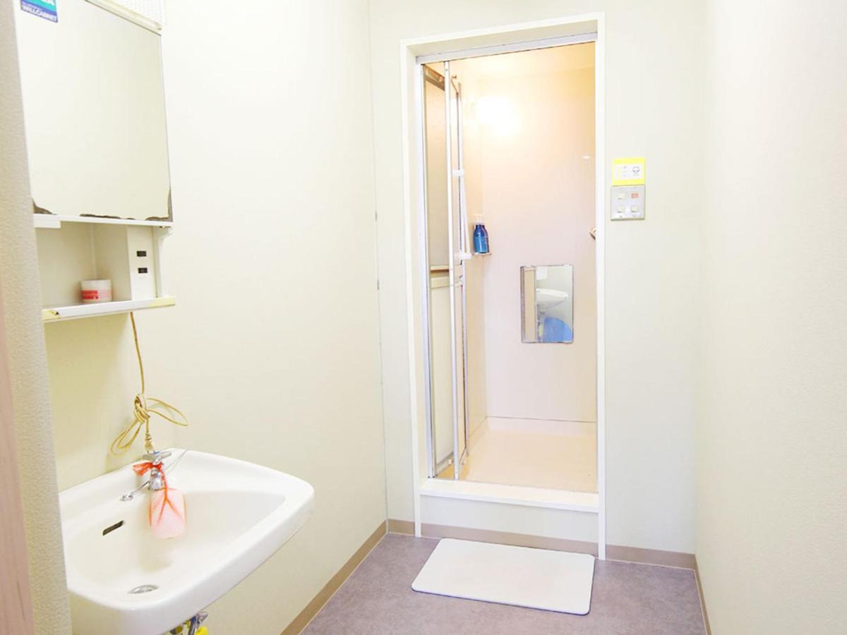 Hostel J Culture168 Тойонака Екстериор снимка