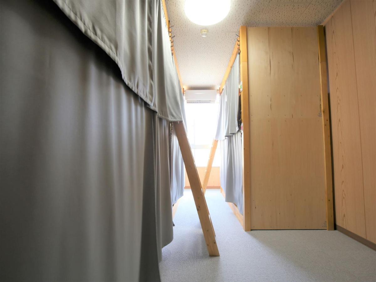 Hostel J Culture168 Тойонака Екстериор снимка